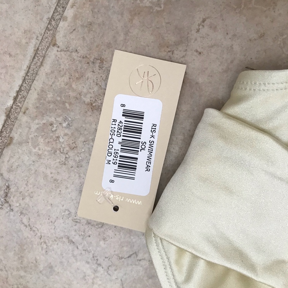 NWT Ris-K Cream One-Piece Bathing Suits Size M - Picture 6 of 8